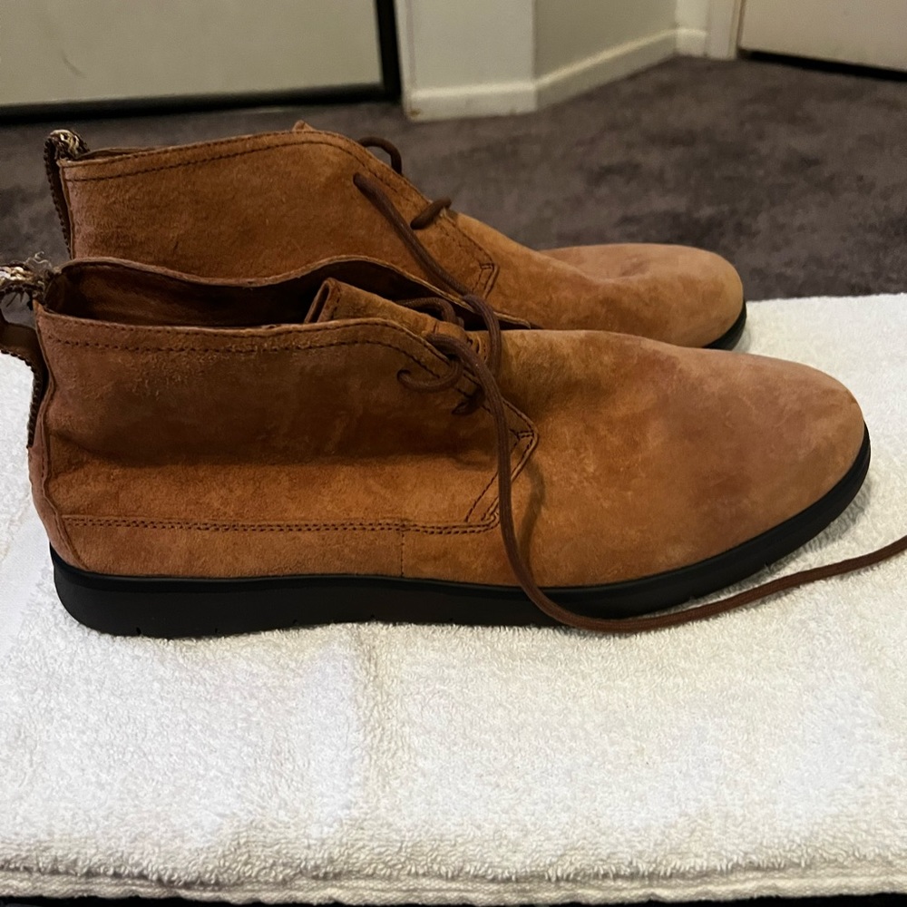 Ugg shoes mens Size 12. Chestnut New - Picture 4 of 6